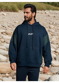 Sinsay - Bluza hoodie color-block - granatowy ze sklepu Sinsay w kategorii Bluzy męskie - zdjęcie 186199727