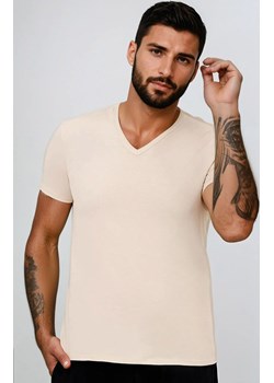 Koszulka męska w serek na krótki rękaw beżowa Apollo, Kolor beżowy, Rozmiar M, Italian Fashion ze sklepu Intymna w kategorii T-shirty męskie - zdjęcie 186203919