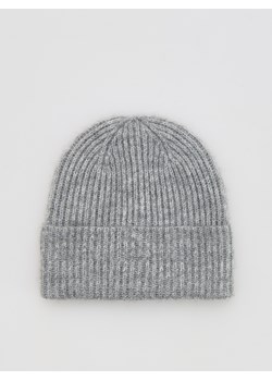 Reserved - Prążkowana czapka beanie - jasnoszary ze sklepu Reserved w kategorii Czapki zimowe damskie - zdjęcie 186209036