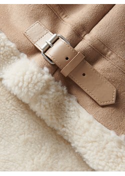 Reserved - Kurtka typu kożuch - beżowy ze sklepu Reserved w kategorii Kurtki dziewczęce - zdjęcie 186213435