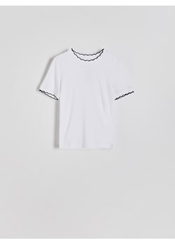 Reserved - Dzianinowy t-shirt - złamana biel - id: 5407V-01X - marki Reserved - 186215037 Reserved - Dzianinowy t-shirt - złamana biel ze sklepu Reserved w kategorii Bluzki damskie - zdjęcie 186215037