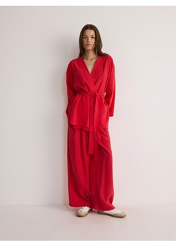 Reserved - Oversizowa bluzka z wiązaniem - czerwony ze sklepu Reserved w kategorii Bluzki damskie - zdjęcie 186217557