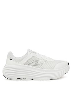 Buty do biegania Skechers Max Cushioning Endeavour 129470/WBK Biały ze sklepu eobuwie.pl w kategorii Buty sportowe damskie - zdjęcie 186221598