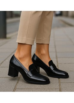 Czarne czółenka na grubym obcasie /G1-2 18235 W206/ - id: 33108 - marki Pantofelek24 - 186225569 Czarne czółenka na grubym obcasie /G1-2 18235 W206/ ze sklepu Pantofelek24.pl w kategorii Czółenka - zdjęcie 186225569
