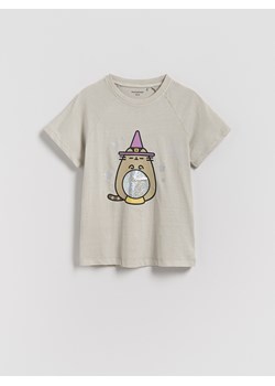 Reserved - T-shirt z nadrukiem Pusheen - jasnoszary ze sklepu Reserved w kategorii Bluzki dziewczęce - zdjęcie 186228206