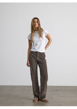 Noisy may Spodnie sztruksowe w kolorze jasnobrązowym ze sklepu Limango Polska w kategorii Spodnie damskie - zdjęcie 186240855