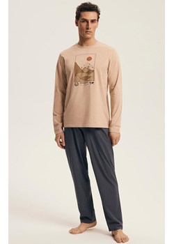 Henderson bawełniana piżama męska 43474 Luro, Kolor beżowo-szary, Rozmiar M, Henderson - id: 218082 - marki Henderson - 186246399 Henderson bawełniana piżama męska 43474 Luro, Kolor beżowo-szary, Rozmiar M, Henderson ze sklepu Primodo w kategorii Piżamy męskie - zdjęcie 186246399