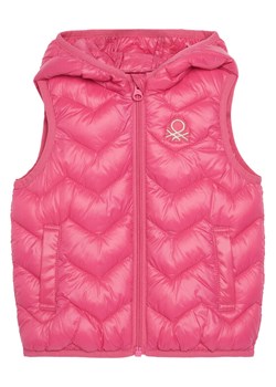 United Colors Of Benetton Kamizelka 21INGJ00H Różowy Regular Fit ze sklepu MODIVO w kategorii Kamizelki dziewczęce - zdjęcie 186247805