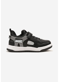 Czarno-Białe Buty Sportowe Sneakersy ze Skórzaną Wkładką Aplikacją i Perforacją Fonelio ze sklepu born2be.pl w kategorii Buty sportowe dziecięce - zdjęcie 186251218
