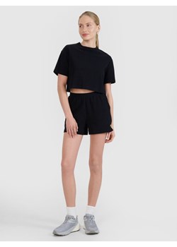 Damskie spodenki dresowe 4F 4FWSS25TSHOF531 - czarne ze sklepu Sportstylestory.com w kategorii Szorty - zdjęcie 186263086
