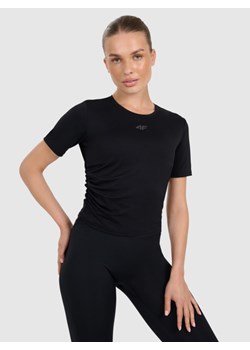 Damski crop top do jogi i pilatesu 4F 4FWAW25TFTSF1524 - czarny ze sklepu Sportstylestory.com w kategorii Bluzki damskie - zdjęcie 186263156