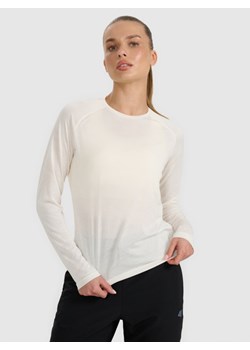Damski longsleeve do biegania 4F 4FWAW25TFLOF415 - biały ze sklepu Sportstylestory.com w kategorii Bluzki damskie - zdjęcie 186263396