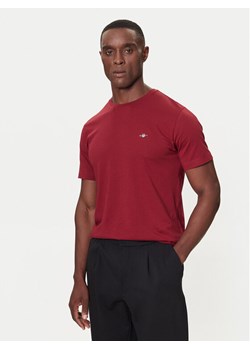 Gant T-Shirt 2004080 Bordowy Regular Fit ze sklepu MODIVO w kategorii T-shirty męskie - zdjęcie 186267468