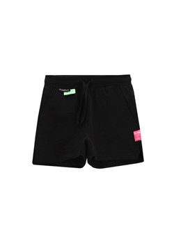Coccodrillo Szorty sportowe WC5120401IGJ Czarny Regular Fit ze sklepu MODIVO w kategorii Spodenki dziewczęce - zdjęcie 186267618