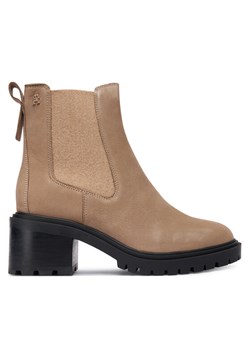 Tommy Hilfiger Botki Th Nubuck Chelsea Cleated Heel FW0FW09158 Beżowy ze sklepu MODIVO w kategorii Botki - zdjęcie 186267649
