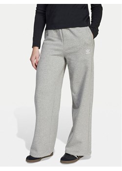 adidas Spodnie dresowe JX2781 Szary Wide Leg ze sklepu MODIVO w kategorii Spodnie dziewczęce - zdjęcie 186267677