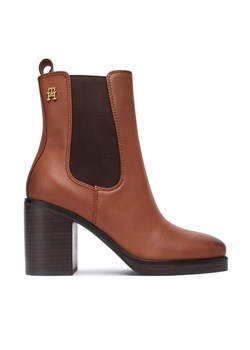 Tommy Hilfiger Botki Square Toe Chelsea High Block Hl FW0FW08844 Brązowy ze sklepu MODIVO w kategorii Botki - zdjęcie 186267776