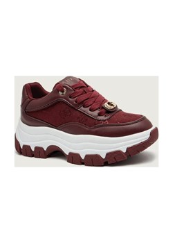 Guess Sneakersy BERRETT2 ze sklepu Gomez Fashion Store w kategorii Buty sportowe damskie - zdjęcie 186280016