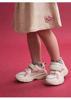 Reserved - Sneakersy z zapięciem na rzep - beżowy ze sklepu Reserved w kategorii Buty sportowe dziecięce - zdjęcie 186282186