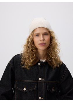 Reserved - Czapka beanie - kremowy ze sklepu Reserved w kategorii Czapki zimowe damskie - zdjęcie 186286606