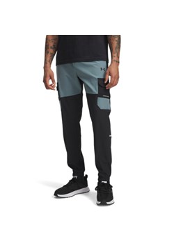 Męskie spodnie treningowe Under Armour UA Tech Utility Woven - czarne ze sklepu Sportstylestory.com w kategorii Spodnie męskie - zdjęcie 186288468