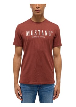 Męski T-Shirt Mustang Style Austin Cinnamon 1015826 3238 ze sklepu YouNeedit.pl w kategorii T-shirty męskie - zdjęcie 186293309