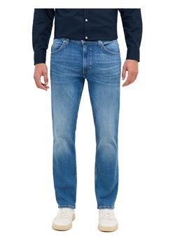 Męskie Spodnie Jeansowe Mustang Style Tramper Straight Denim Blue 1016331 5000 582 ze sklepu YouNeedit.pl w kategorii Jeansy męskie - zdjęcie 186293368