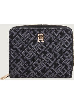 Tommy Hilfiger Jeansowy portfel ICON ze sklepu Gomez Fashion Store w kategorii Portfele damskie - zdjęcie 186306148