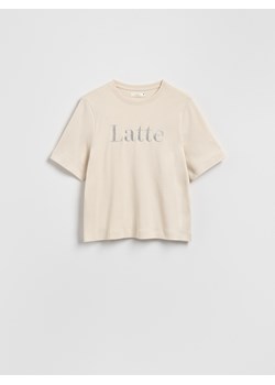 Reserved - T-shirt z haftowanym napisem - beżowy ze sklepu Reserved w kategorii Bluzki damskie - zdjęcie 186315145