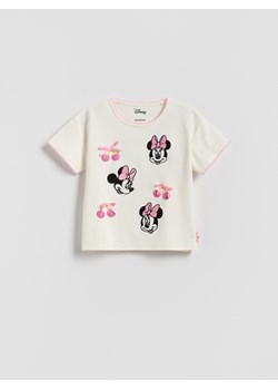 Reserved - Bawełniany t-shirt Minnie Mouse - złamana biel - id: 563FT-01X - marki Reserved - 186339786 Reserved - Bawełniany t-shirt Minnie Mouse - złamana biel ze sklepu Reserved w kategorii Bluzki dziewczęce - zdjęcie 186339786