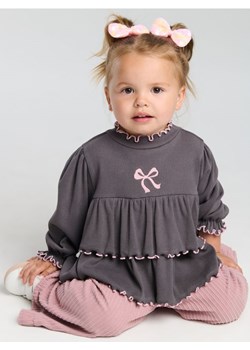 Sinsay - Bluzka z prążkowanej dzianiny z haftem - szary ze sklepu Sinsay w kategorii Bluzy i swetry - zdjęcie 186344238