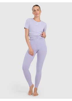 Damskie legginsy do jogi i pilatesu 4F 4FWAW25TFTIF369  - fioletowe ze sklepu Sportstylestory.com w kategorii Spodnie damskie - zdjęcie 186350778