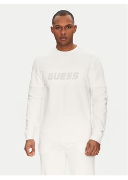 Guess Bluza Z5GQ09 K6ZS1 Biały Regular Fit ze sklepu MODIVO w kategorii Bluzy męskie - zdjęcie 186380829
