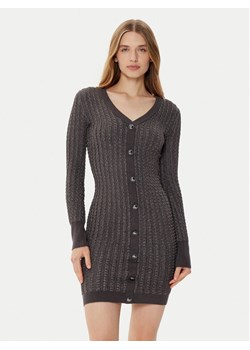 Guess Sukienka dzianinowa W5RK09 Z3KT0 Szary Bodycon Fit ze sklepu MODIVO w kategorii Sukienki - zdjęcie 186380846