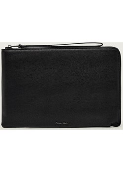 Calvin Klein Saszetka ze sklepu Gomez Fashion Store w kategorii Saszetki - zdjęcie 186381507