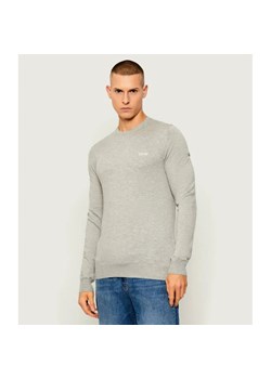 GUESS Sweter DANIEL | Slim Fit | z dodatkiem jedwabiu ze sklepu Gomez Fashion Store w kategorii Swetry męskie - zdjęcie 186381568