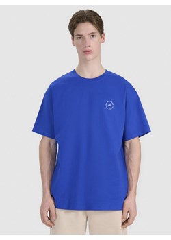 Męski t-shirt oversize z nadrukiem 4F 4FRSS25TTSHM2991 - niebieski ze sklepu Sportstylestory.com w kategorii T-shirty męskie - zdjęcie 186385905