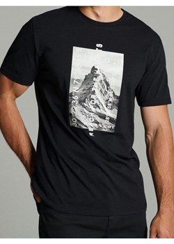 Sinsay - Bawełniana koszulka z nadrukiem - granatowy ze sklepu Sinsay w kategorii T-shirty męskie - zdjęcie 186389178