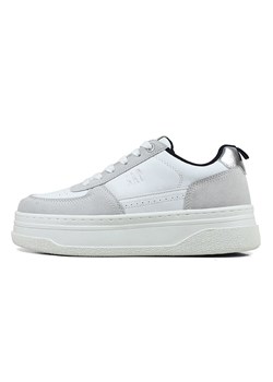 GAP Sneakersy "Paradise IV" w kolorze srebrno-białym ze sklepu Limango Polska w kategorii Buty sportowe damskie - zdjęcie 186392398