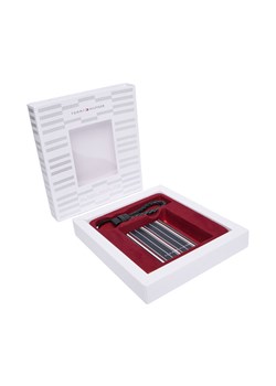 Tommy Hilfiger Zestaw upominkowy Th Corp Metal AM0AM12790 Granatowy - id: 0000304088117 - marki Tommy Hilfiger - 186399108 Tommy Hilfiger Zestaw upominkowy Th Corp Metal AM0AM12790 Granatowy ze sklepu MODIVO w kategorii Portfele męskie - zdjęcie 186399108