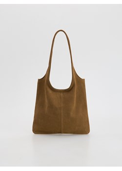 Reserved - Zamszowa torebka - beżowy ze sklepu Reserved w kategorii Torby Shopper bag - zdjęcie 186405137