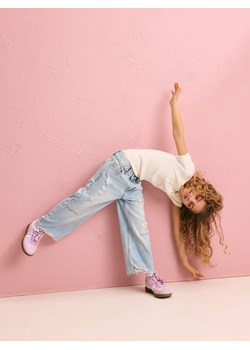 Reserved - Jeansy straight fit z przetarciami - niebieski - id: 751CV-05J - marki Reserved - 186406728 Reserved - Jeansy straight fit z przetarciami - niebieski ze sklepu Reserved w kategorii Spodnie dziewczęce - zdjęcie 186406728