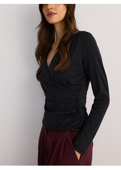 Reserved - Bluzka z kopertowym dekoltem - ciemnoszary ze sklepu Reserved w kategorii Bluzki damskie - zdjęcie 186407617