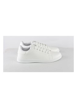 C&apos;M Sneakersy w kolorze białym ze sklepu Limango Polska w kategorii Trampki damskie - zdjęcie 186407666