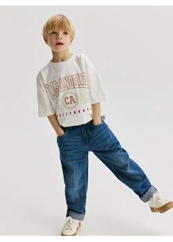 Reserved - Bawełniane jeansy regular - niebieski ze sklepu Reserved w kategorii Spodnie chłopięce - zdjęcie 186411047