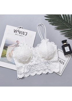 Biustonosz koronkowy typu braletka - Biały Uniwersalny - id: 8688062660937 - marki Intimica - 186414699 Biustonosz koronkowy typu braletka - Biały Uniwersalny ze sklepu Intimica.pl w kategorii Biustonosze - zdjęcie 186414699