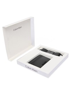 Zestaw upominkowy Calvin Klein Gs Ccholder 6Cc + Keyfob K50K512393 Czarny ze sklepu eobuwie.pl w kategorii Portfele męskie - zdjęcie 186426456