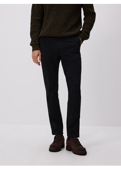 Reserved - Spodnie chino slim fit - czarny ze sklepu Reserved w kategorii Spodnie męskie - zdjęcie 186430385