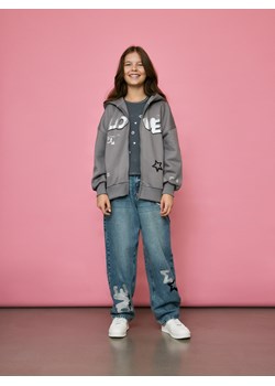 Reserved - Jeansy skater z graffiti - granatowy - id: 820FF-59J - marki Reserved - 186440158 Reserved - Jeansy skater z graffiti - granatowy ze sklepu Reserved w kategorii Spodnie chłopięce - zdjęcie 186440158