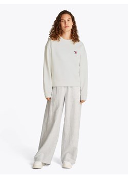 TOMMY JEANS Bluza w kolorze kremowym ze sklepu Limango Polska w kategorii Bluzy damskie - zdjęcie 186449318